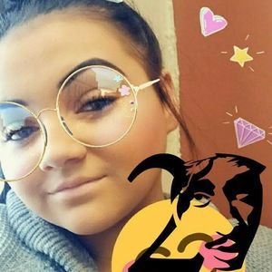 Meet your Posher, Sierra